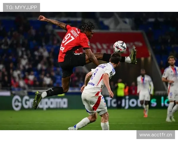 利物浦防线频繁被打身后，压迫结构失效影响扩大