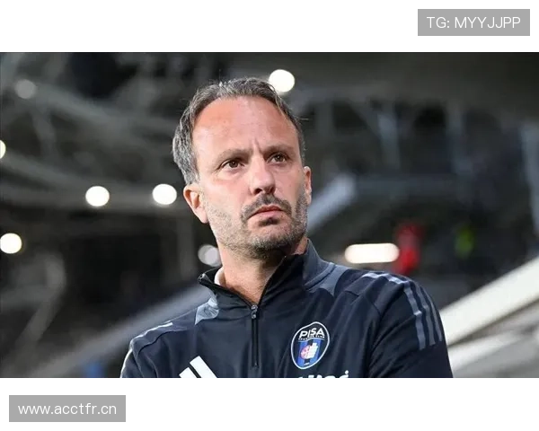 伊蒂哈德的“完美”危机:曼城豪阵中的致命短板与夺冠背后的致命隐患! 伊蒂哈德的“完美”危机:曼城豪阵中的致命短板与夺冠背后的致命隐患!