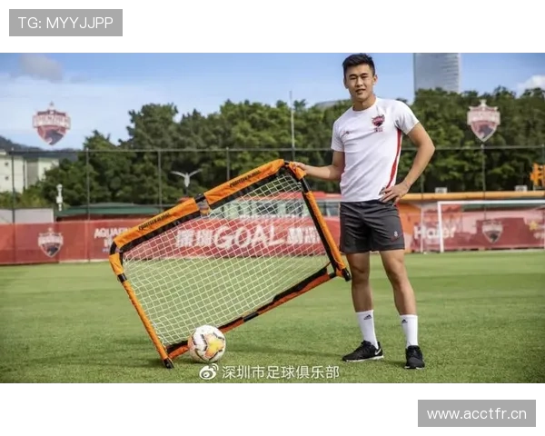 戴伟浚中场风格解析:技术细腻组织能力持续提升 戴伟浚中场风格解析:技术细腻组织能力持续提升