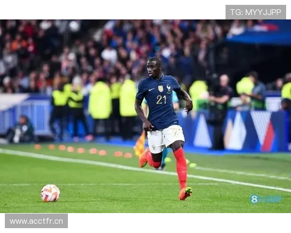 祖比门迪与卡马文加:技术风格及中场角色对比分析 祖比门迪与卡马文加:技术风格及中场角色对比分析