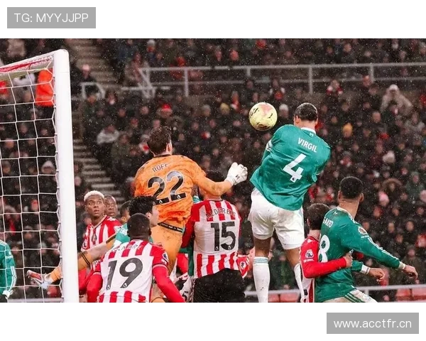 萨拉赫 vs 阿扎尔:英超最佳边锋的进攻效率与战术角色对比 萨拉赫 vs 阿扎尔:英超最佳边锋的进攻效率与战术角色对比