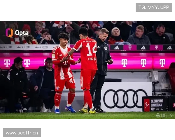 穆西亚拉：斯图加特青训至拜仁一线队的生涯跃迁解析