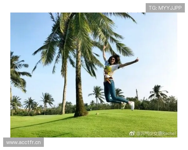 惠若琪脱下战袍变贵妇的那几张我看了三遍，瞬间怀疑自己的工资是不是假币